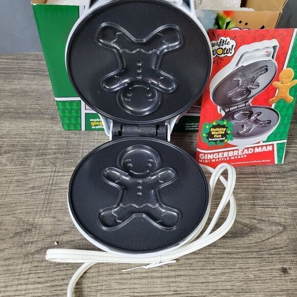 Waffle Wow! Gingerbread Man Mini Waffle Maker - Picture 4 of 6